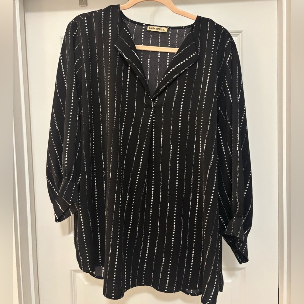 Black & White Top